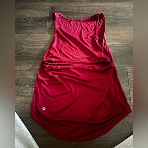 Lululemon tank top